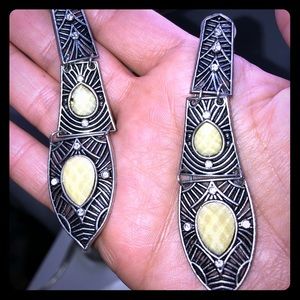 ♦️5 for $25♦️ Dangling earings